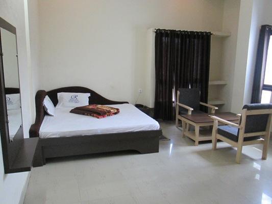 Ramprastha Hotel Ayodhya Buitenkant foto